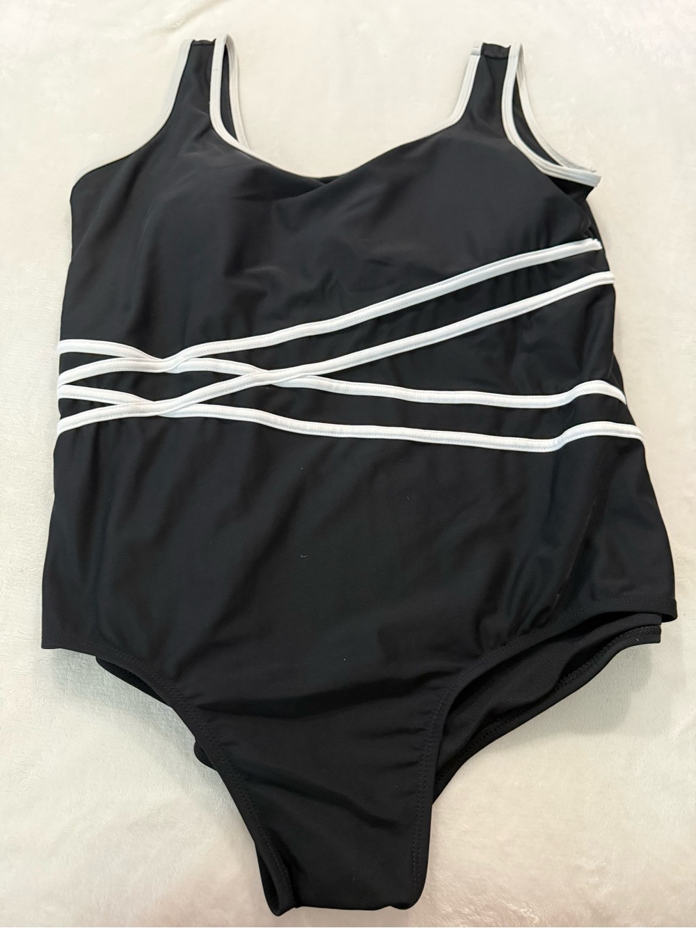 Catalina Size 2X (18w-20w) Black One Piece Swim Suit E14